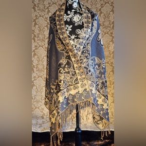 Pashmina- Black and Gold